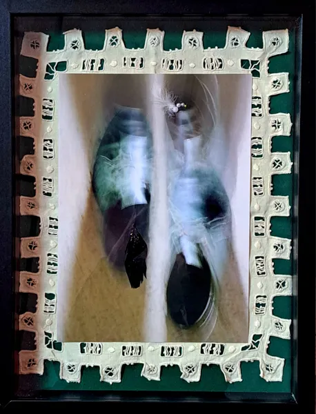Les chaussures vertes-L'apparition
