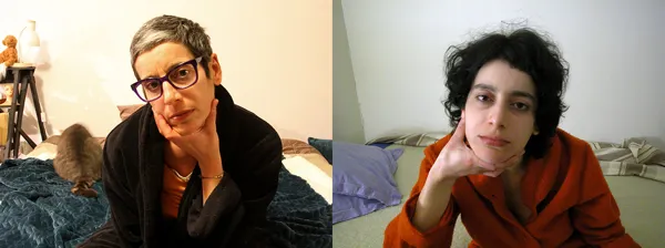 Le poignet tourné sur le lit. L'asymétrie des yeux me frappe.
Je l'imite amusée avec mes lunettes.