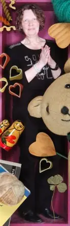 Francine R. Au lieu de dire des bêtises, tu peux les faire !